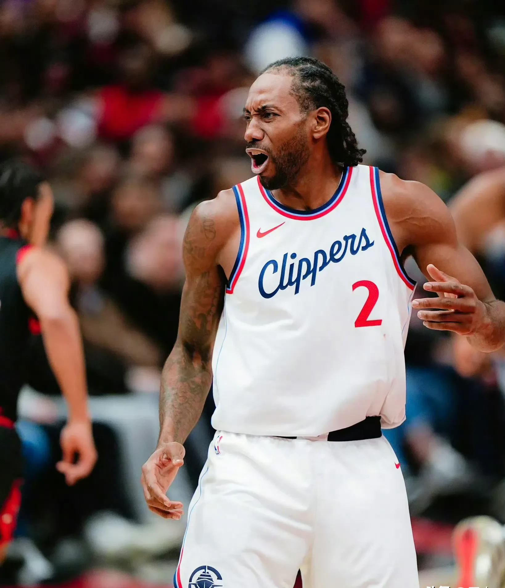 快船球星三分绝杀，全场观众热烈欢呼，情况那个密码大小或者.