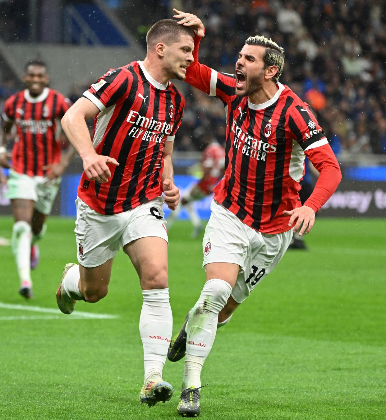 开云体育AC米兰发布备战花絮；赛前回应争议；亚冠任务艰巨；球队文化再被提及的简单介绍